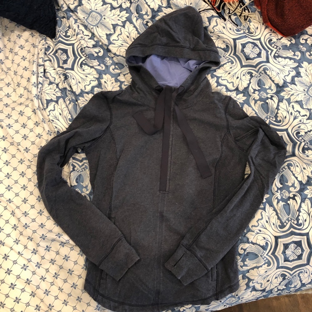 Lululemon sweatshirt
